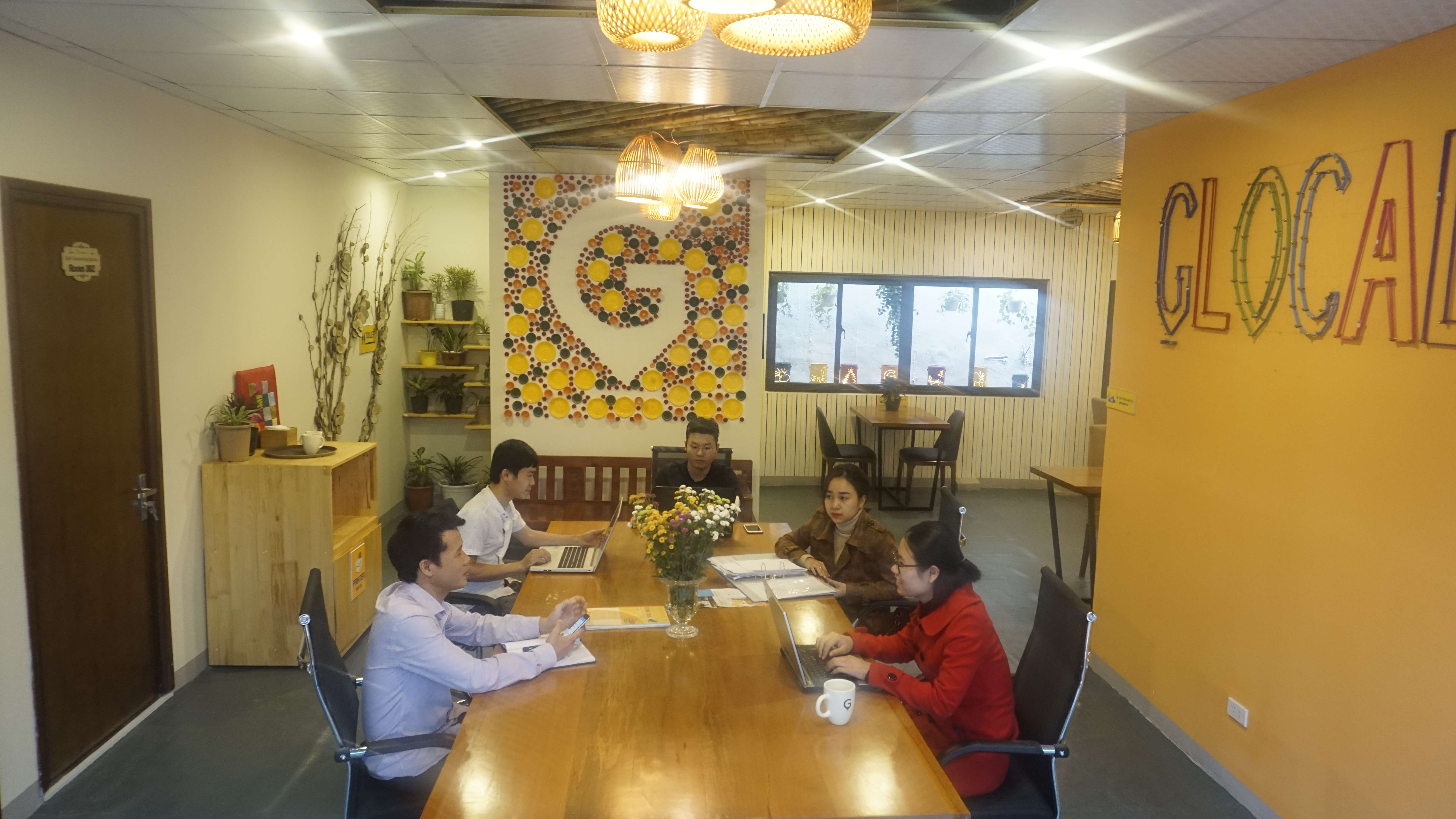 coworking space Tay Ho
